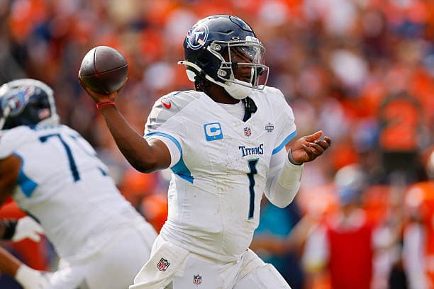 Tennessee Titans v Denver Broncos